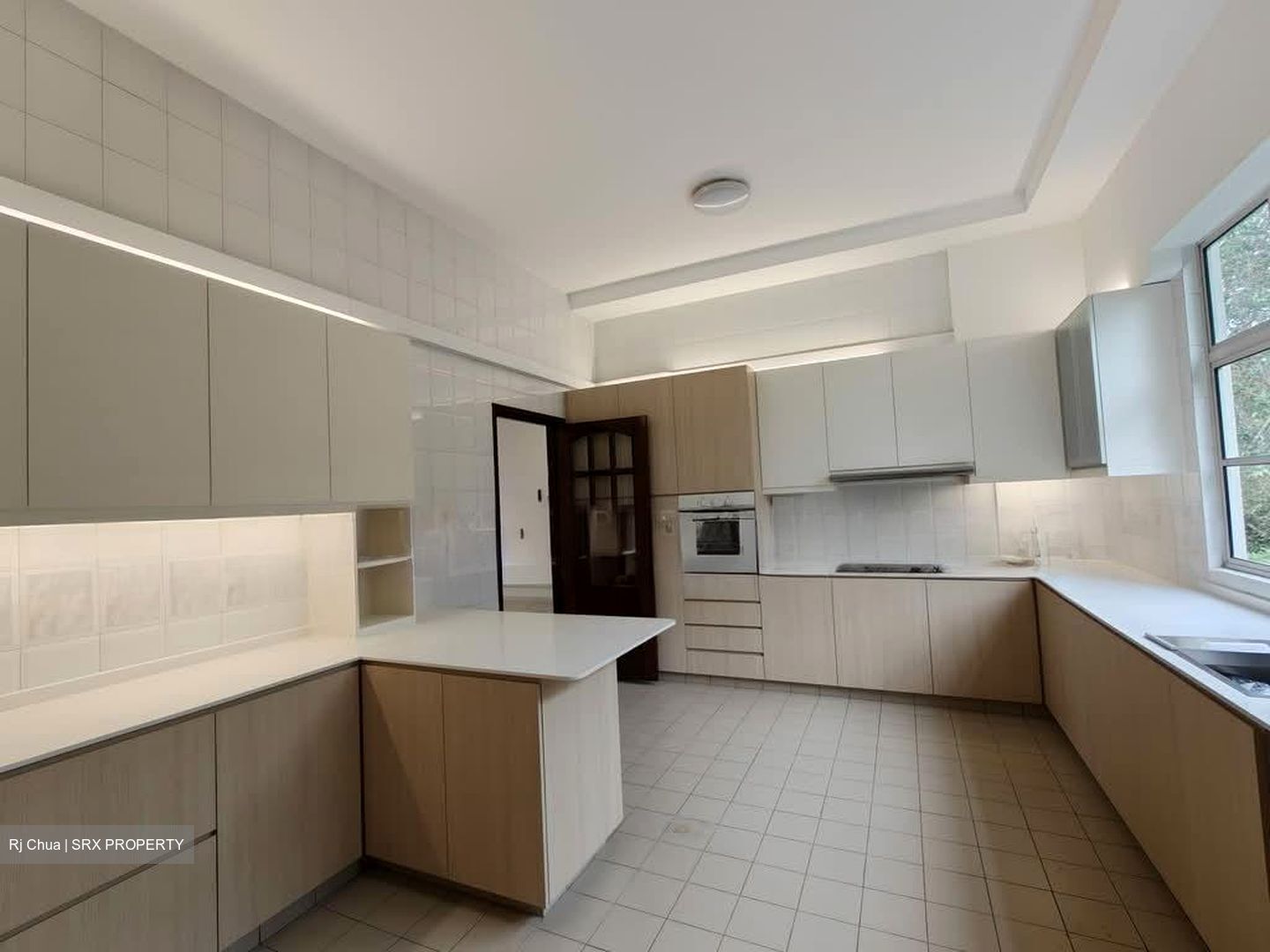 La Suisse (D11), Condominium #589338321